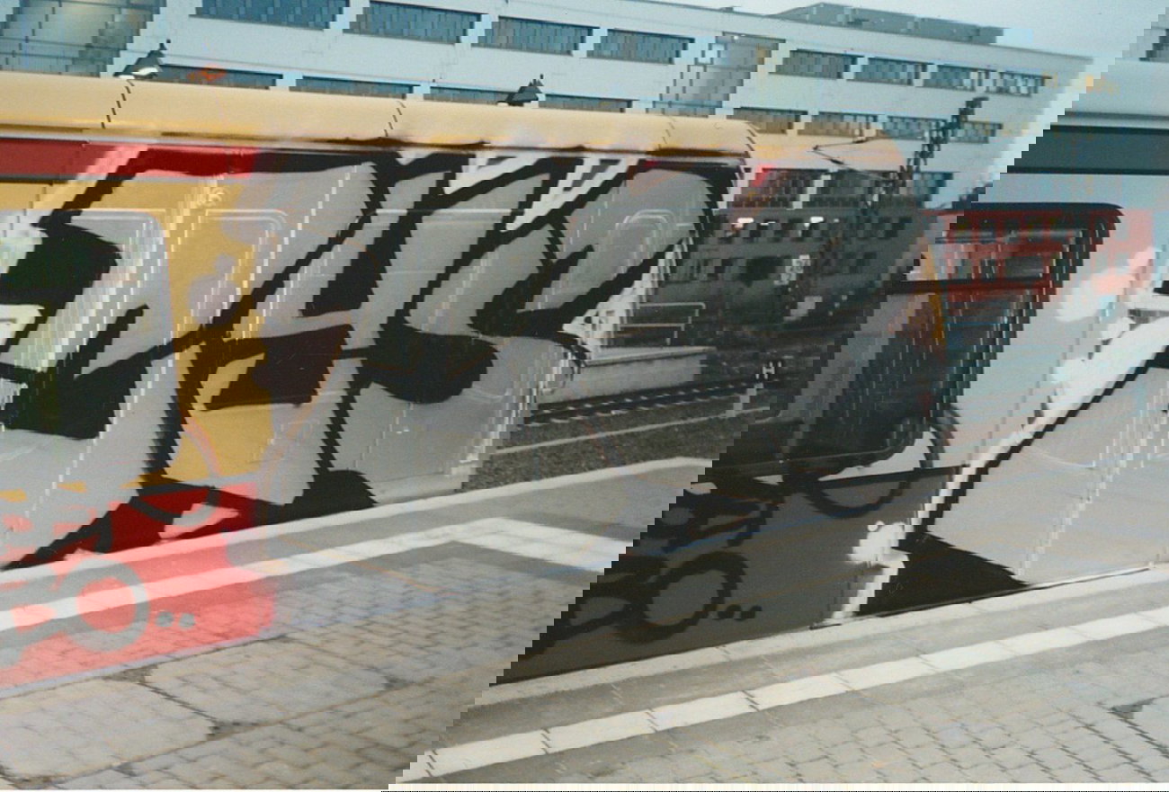 Graffiti Train - Photo by dioe48 - cys