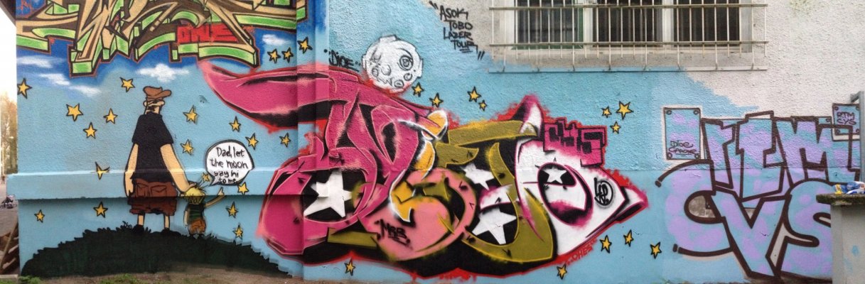 Graffiti Wall - Photo by dioe48 - dioe, dieo, dio (2014)