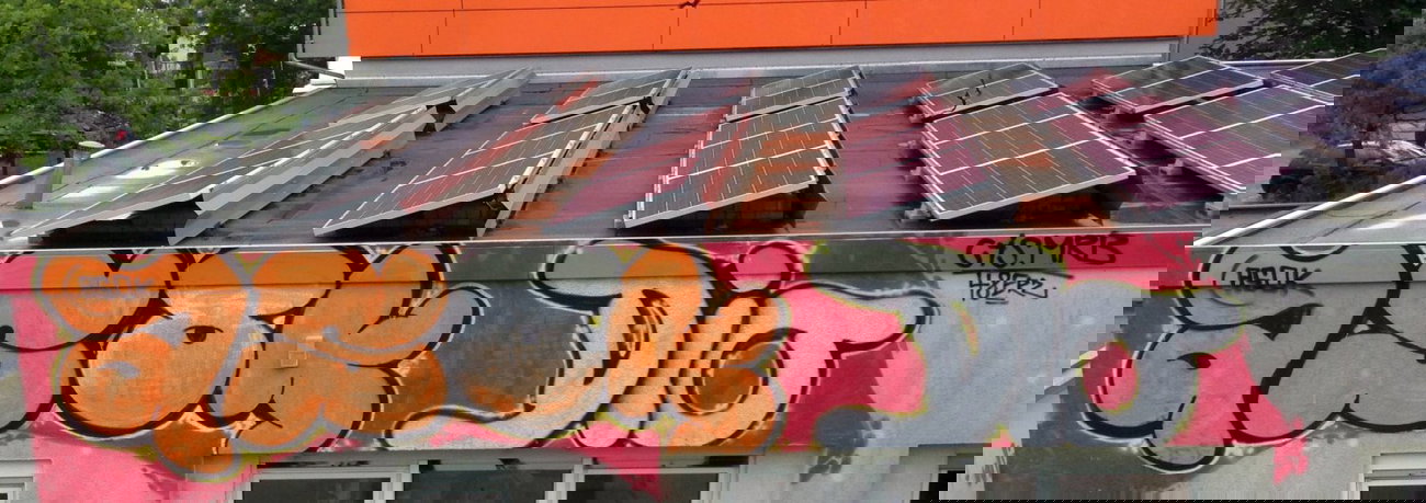 Graffiti Bombing - Photo by dioe48 - asok, dioe, dio (2014)