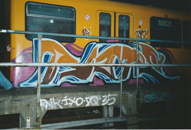 Graffiti Train - Photo by dioe48 - rape, ocb (2005)