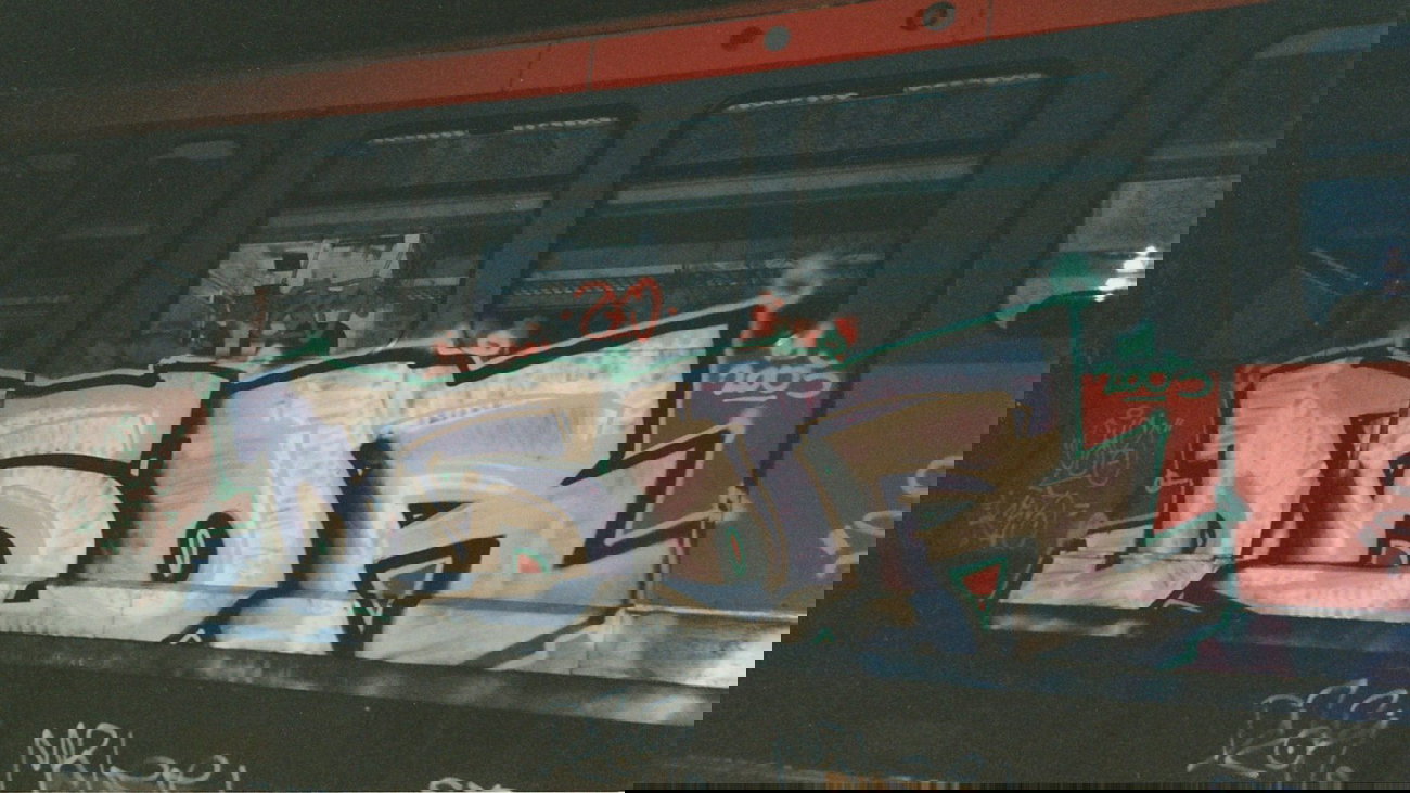 Graffiti Train - Photo by dioe48 - dsor, dzor, cys (2005)