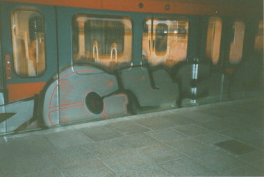 Graffiti Train - Photo by dioe48 - bks, cys, cmk