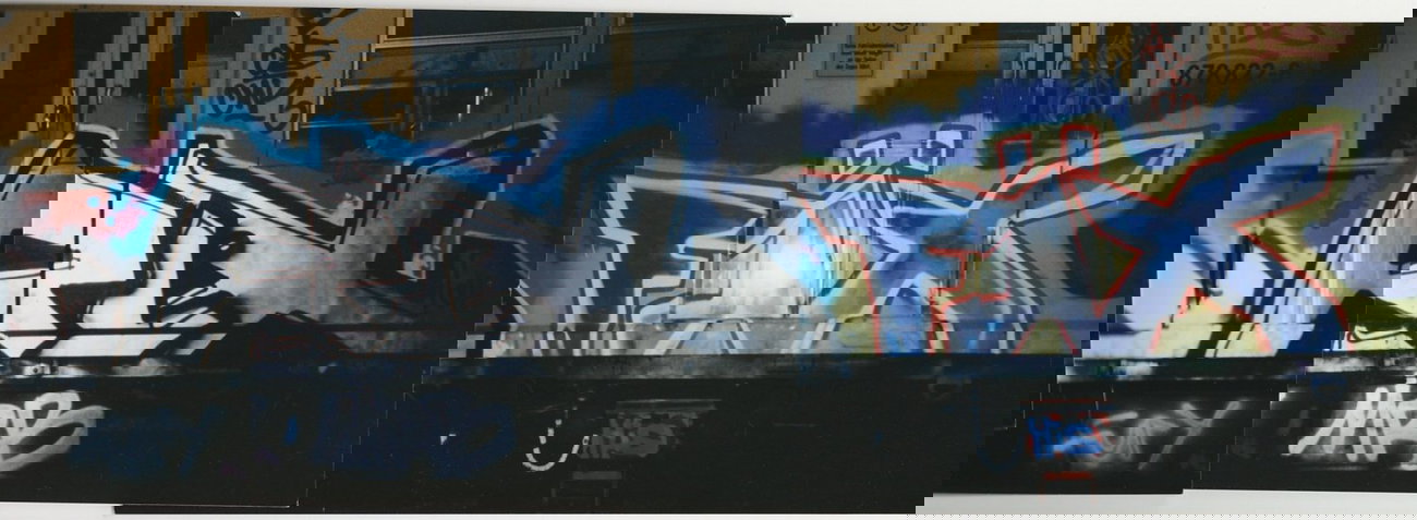 Graffiti Train - Photo by dioe48 - rix, riks, feks (2004)