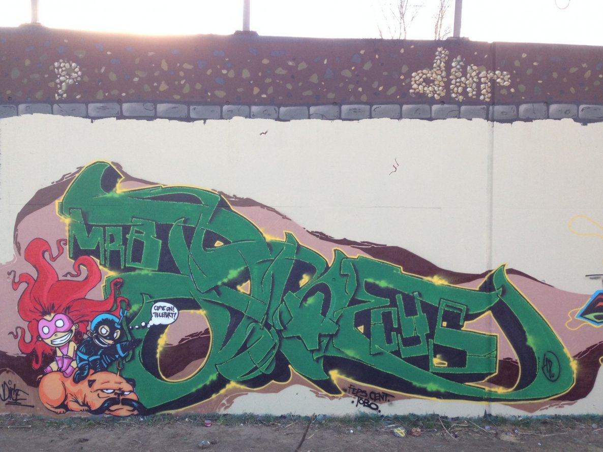 Graffiti Wall - Photo by dioe48 - dieo, dioe, dio (2014)