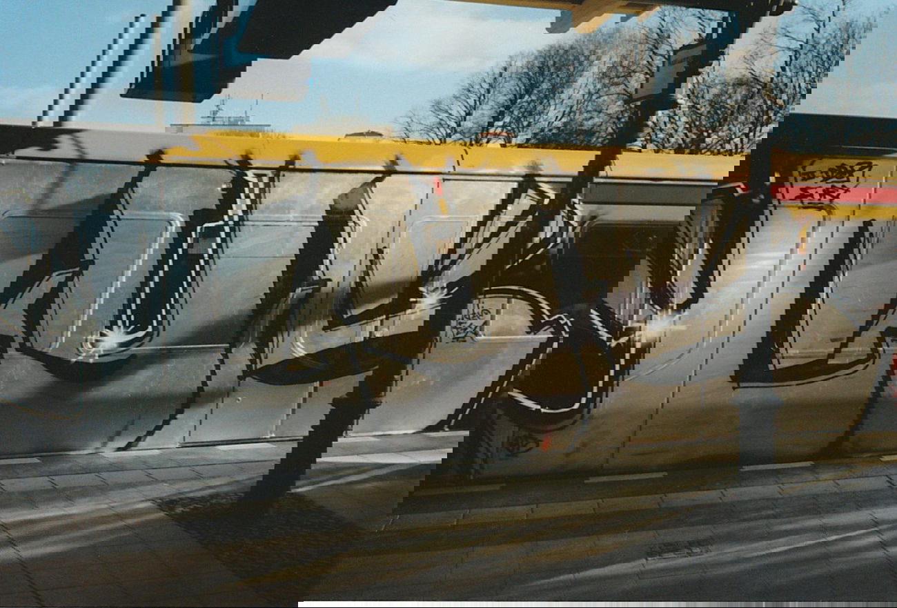 Graffiti Train - Photo by dioe48 (2005)