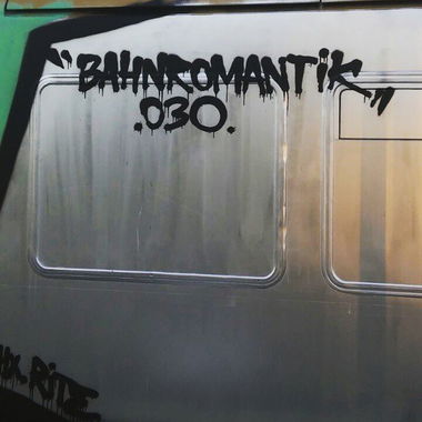 Graffiti Train - Photo by dioe48 - Bahnromantik, cys