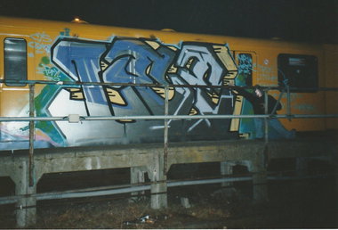 Graffiti Train - Photo by dioe48 - mr.lee, cys, cmk