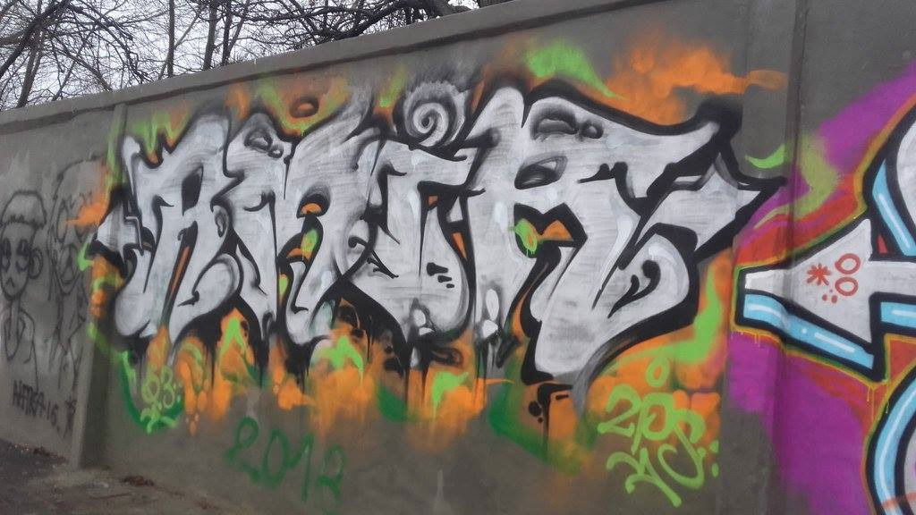 Graffiti Wall - Photo by dirtistajl - Wyścigi, legal, amir