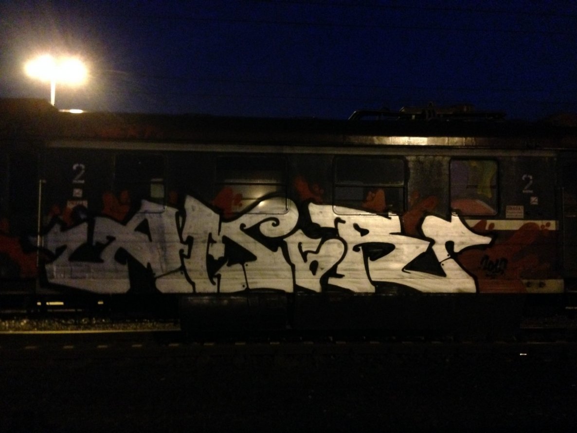 Graffiti Train - Photo by dirtistajl - Amir (2015)