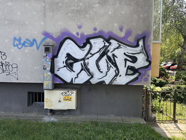 Graffiti Wall in Warsaw - Photo by dirtistajl