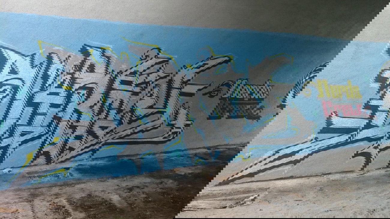Graffiti Wall - Photo by dirts - Dirty, Nerds, Crew (2015)
