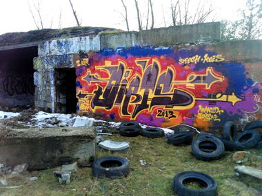 Graffiti Wall in Toru - Photo by dirts - Nerds (2013)
