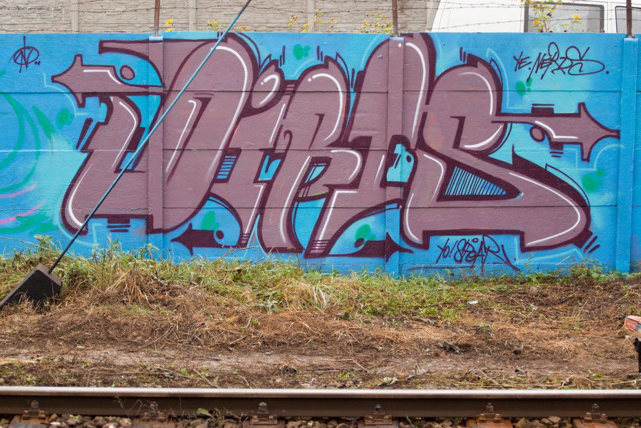 Graffiti Wall in Toru - Photo by dirts - NERDS, YE (2012)