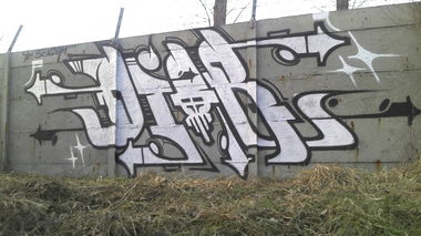 Graffiti Bombing - Photo by dirts - NERDS, YE (2012)