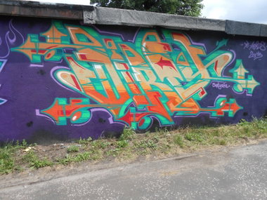 Graffiti Wall - Photo by dirts