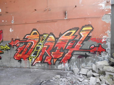 Graffiti Wall - Photo by dirts - Dirty (2013)