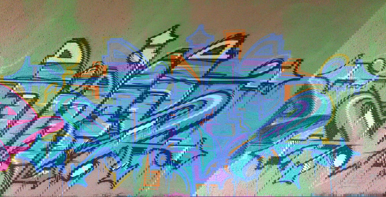 Graffiti Wall - Photo by dirts - NERDS (2013)