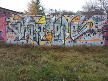 Graffiti Wall - Photo by dirts
