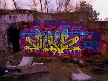 Graffiti Wall - Photo by dirts - Dirts, Nerds, YE (2013)