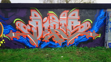 Graffiti Wall - Photo by dirts