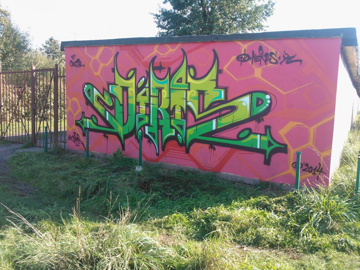 Graffiti Wall - Photo by dirts - Dirtsssss (2014)