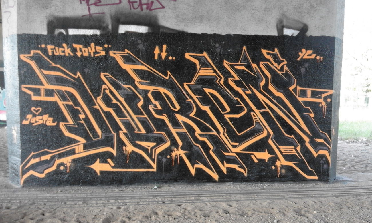 Graffiti Wall - Photo by dirts - Dureń (2015)