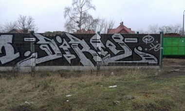 Graffiti Wall - Photo by dirts