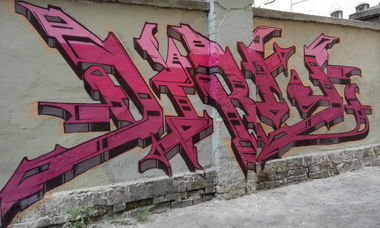 Graffiti Wall - Photo by dirts - Dirty (2015)