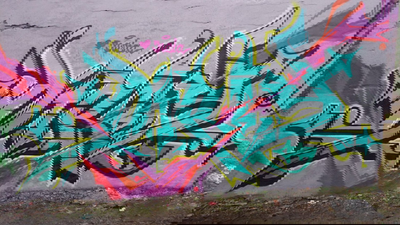 Graffiti Wall - Photo by dirts - Dirtyone, NERDS, YE (2014)