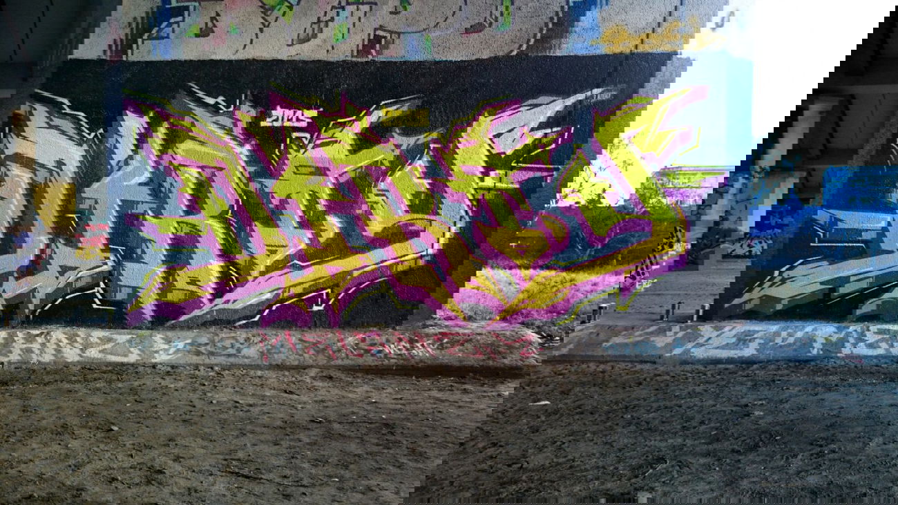 Graffiti Wall - Photo by dirts - Dirty, Nerds, Ye (2015)