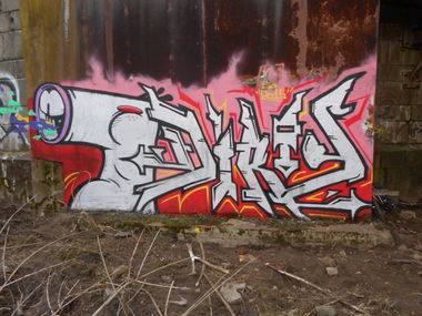Graffiti Wall - Photo by dirts - aPoprostu, Dirty, NERDS (2015)