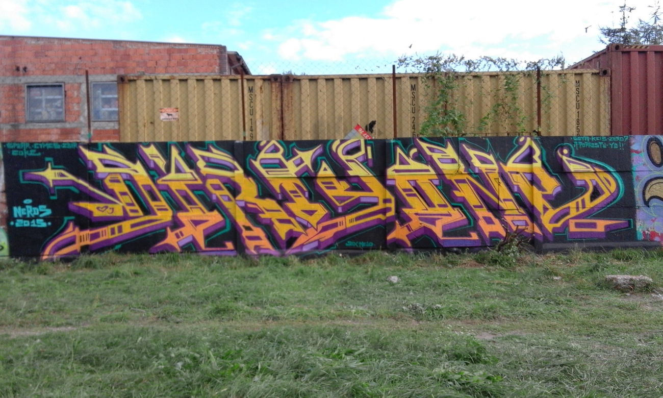 Graffiti Wall - Photo by dirts - Dirtyone (2015)
