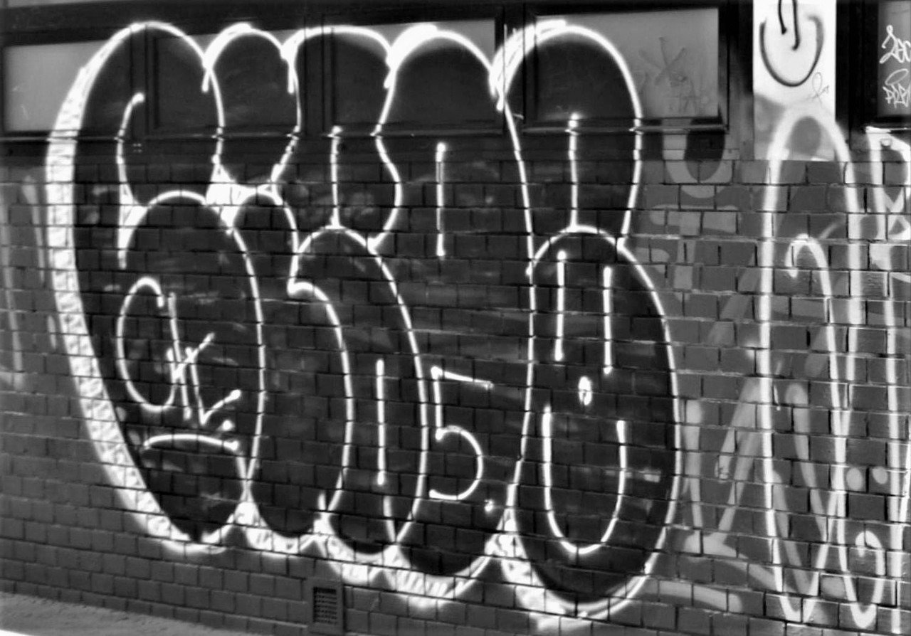 Graffiti Bombing - Photo by dirtyartterror - cipoe, budapest, hungary (2015)