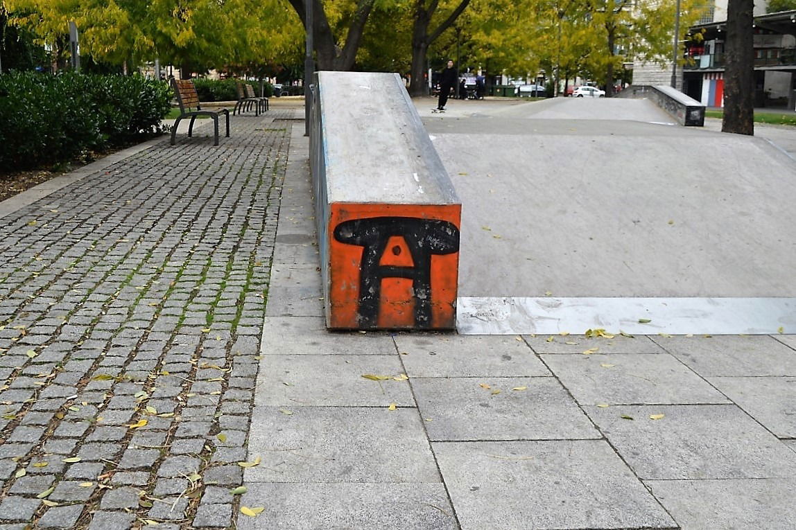 Graffiti Street Art - Photo by dirtyartterror - hokedli