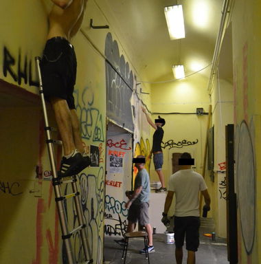 Graffiti Bombing - Photo by dirtyartterror - rhl, rhc, freez (2016)