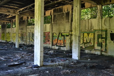 Graffiti Bombing - Photo by dirtyartterror - bnd, ck, rhl (2016)