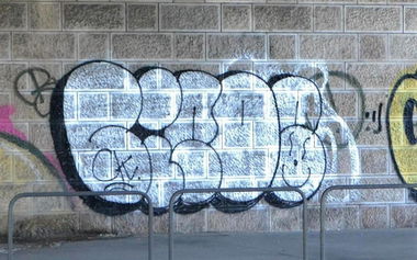 Graffiti Bombing - Photo by dirtyartterror - cipoe