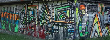 Graffiti Wall in Budapest - Photo by dirtyartterror - info, naamloz (2013)