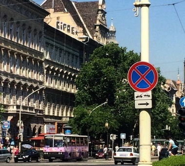 Graffiti Bombing - Photo by dirtyartterror - cipoe