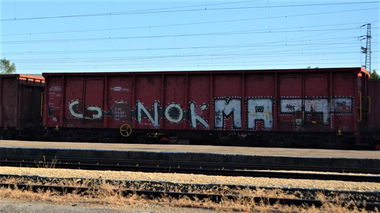 Graffiti Train - Photo by dirtyartterror - gonok, matt, kidnap (2012)