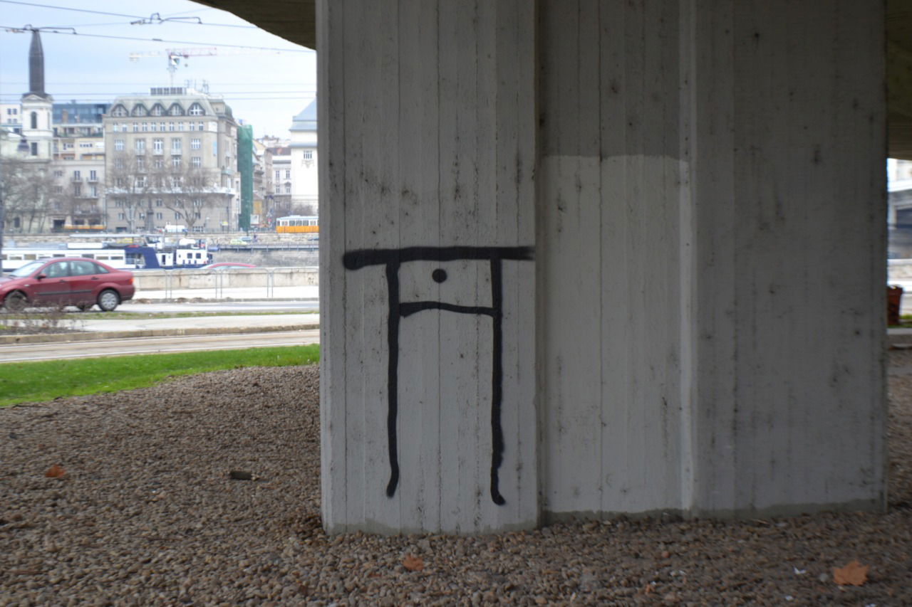 Graffiti Street Art - Photo by dirtyartterror - Budapet, Hungary (2016)