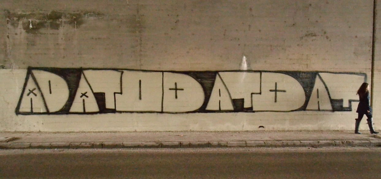 Graffiti Bombing - Photo by dirtyartterror - DAT (2015)
