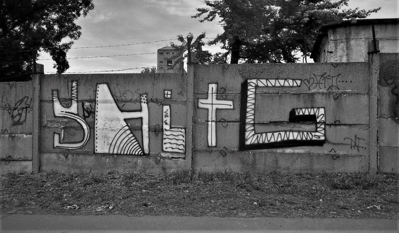 Graffiti Bombing - Photo by dirtyartterror - SHITG, DAT, RHL (2016)