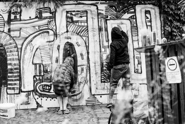 Graffiti Wall - Photo by dirtyartterror - info, naamloozz (2014)