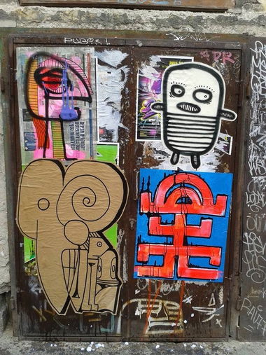 Graffiti Street Art - Photo by dirtyartterror - naamlooz, info, fura (2014)