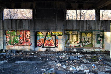 Graffiti Wall - Photo by dirtyartterror - tkmg, dat, bude (2016)