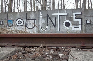 Graffiti Bombing - Photo by dirtyartterror - KOKI, KOKINTOS (2013)