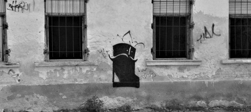 Graffiti Street Art - Photo by dirtyartterror - musztafa, dat, budapest