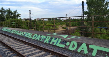 Graffiti Bombing - Photo by dirtyartterror (2016)