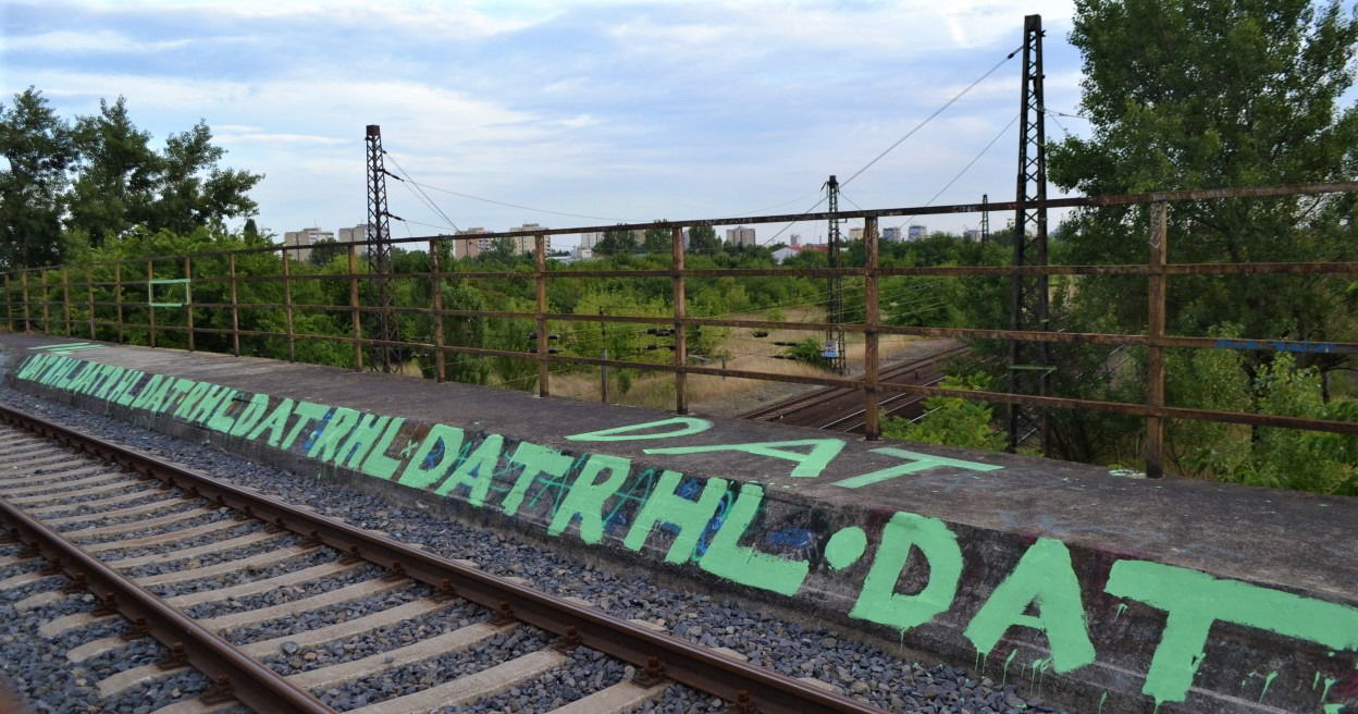 Graffiti Bombing - Photo by dirtyartterror (2016)